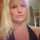 Naughty Loralee from Sheffield Ready to Play on Sex Cam