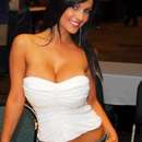 Tantalizing Temptress Viviyan Wants to Explore Your Deepest Desires